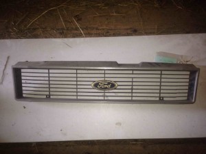 Grill Ford Taunus       